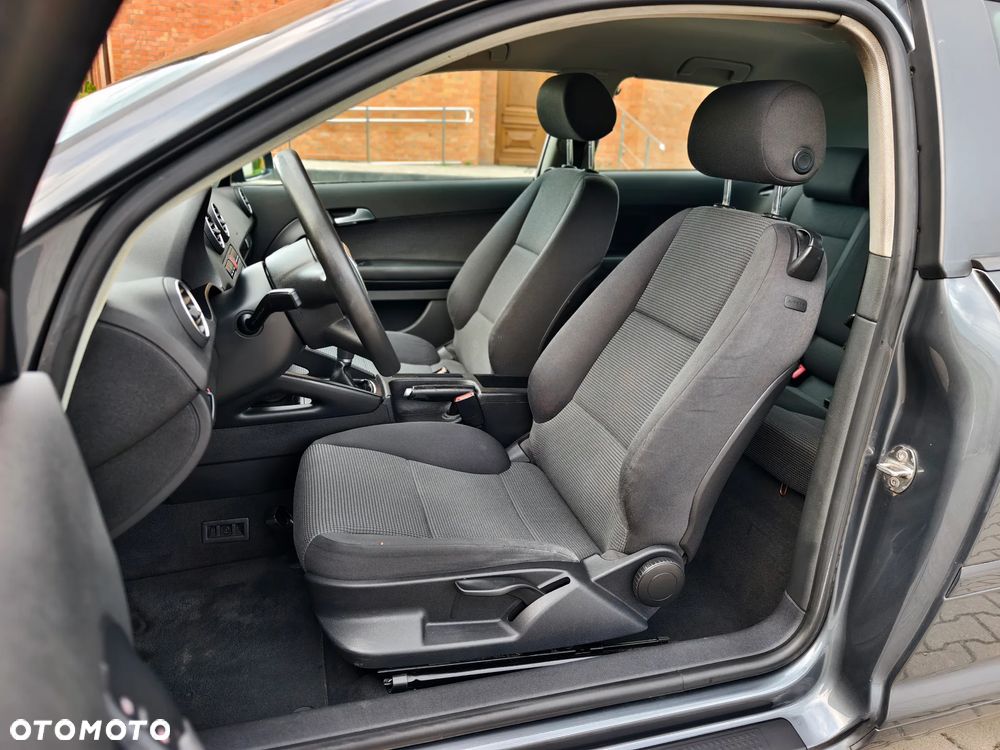 Audi A3 1.6 Attraction - 6