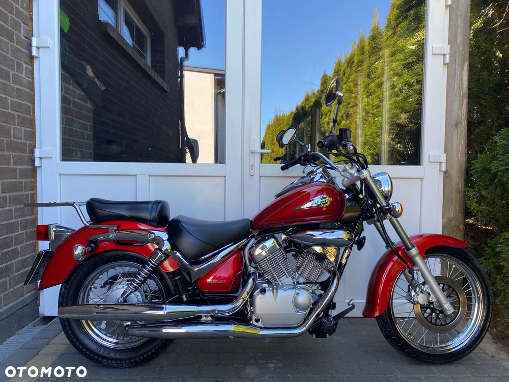 Suzuki Intruder - 2