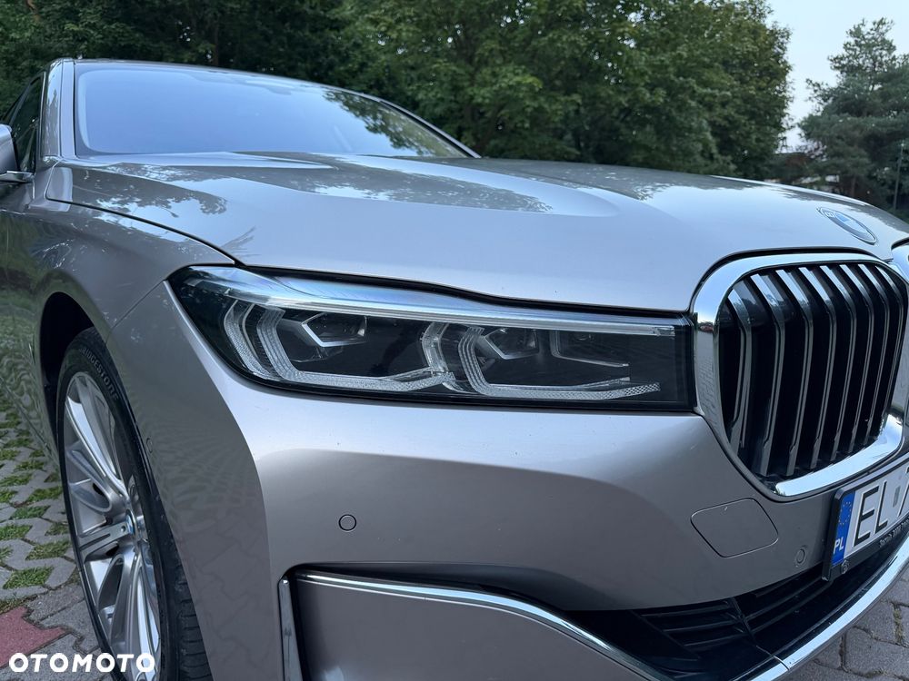 BMW Seria 7 740d xDrive - 12