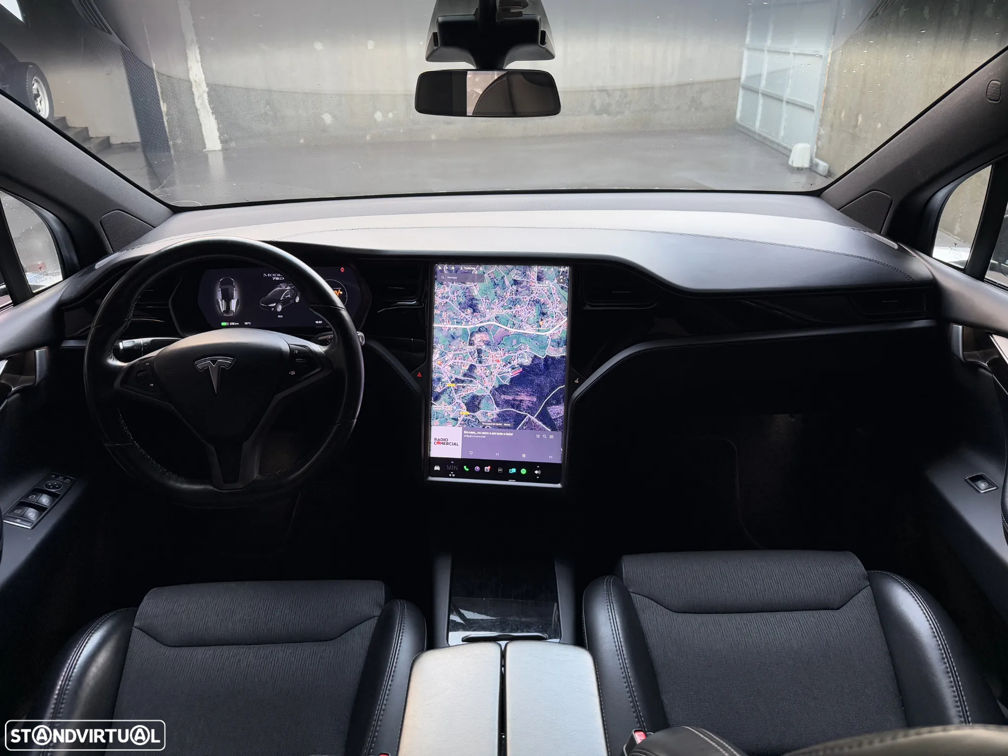 Tesla Model X - 28