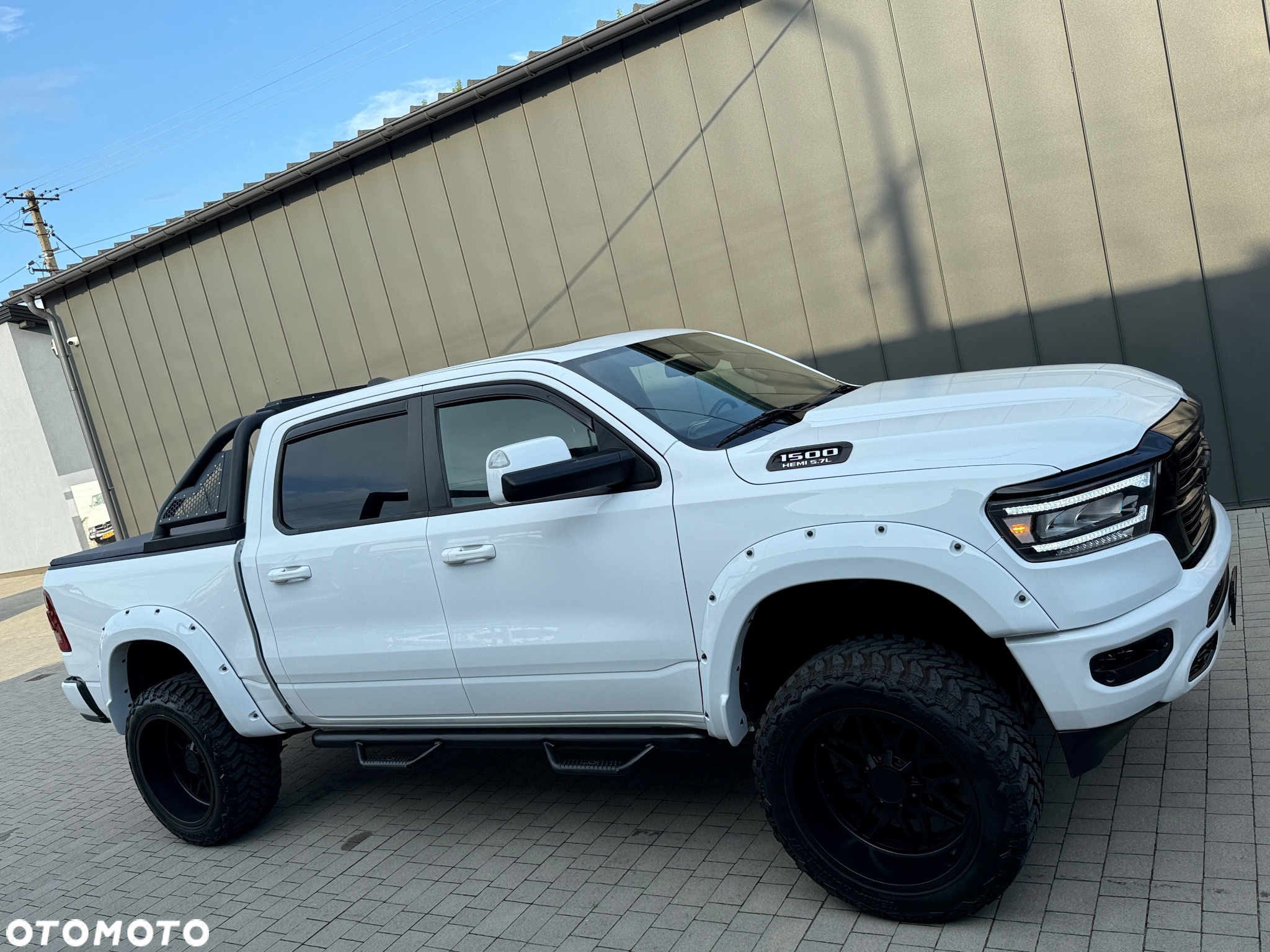 Dodge RAM 1500 5.7 4x4 - 13