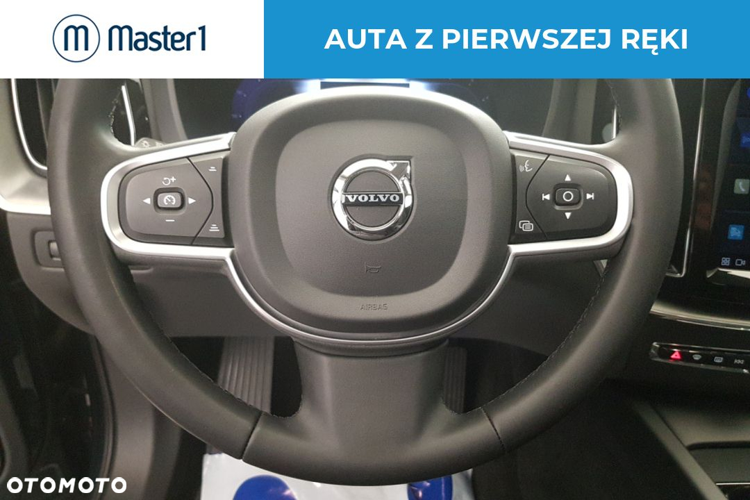 Volvo XC 60 B4 D AWD Momentum Pro - 18