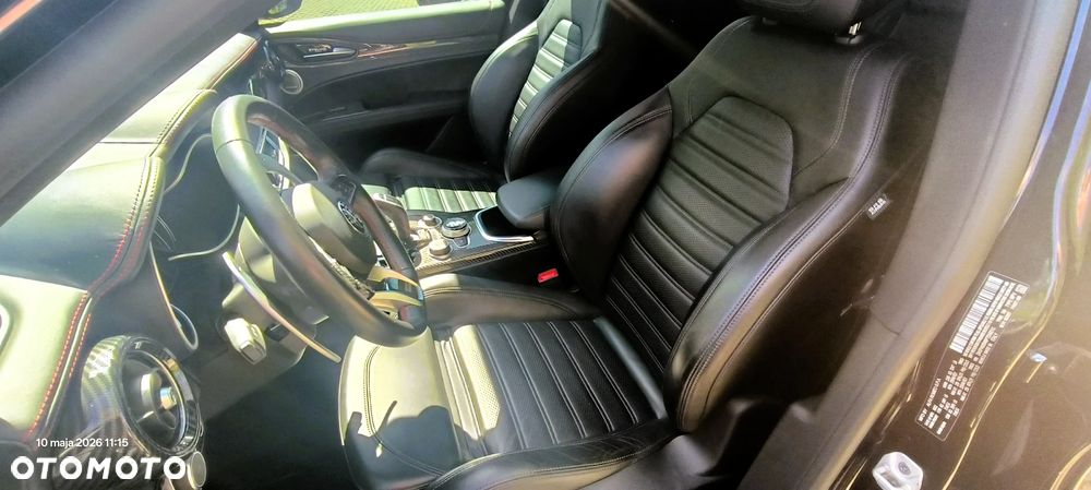 Alfa Romeo Stelvio 2.0 Turbo 16V AT8-Q4 Estrema - 29