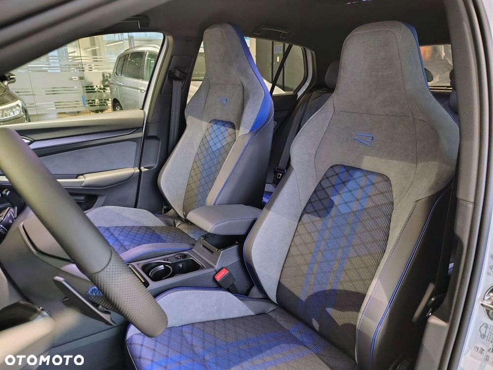 Volkswagen Golf - 15