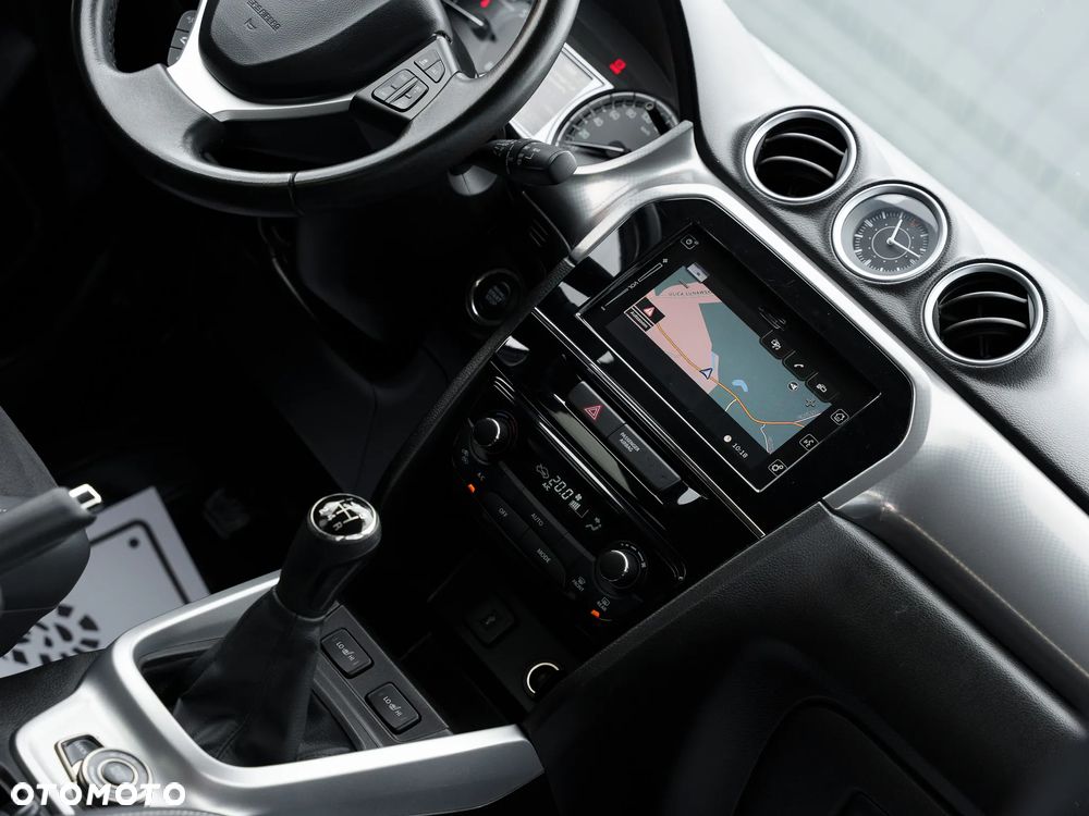 Suzuki Vitara 1.6 Premium 4WD - 21