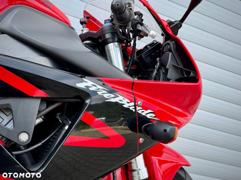 Honda CBR - 4