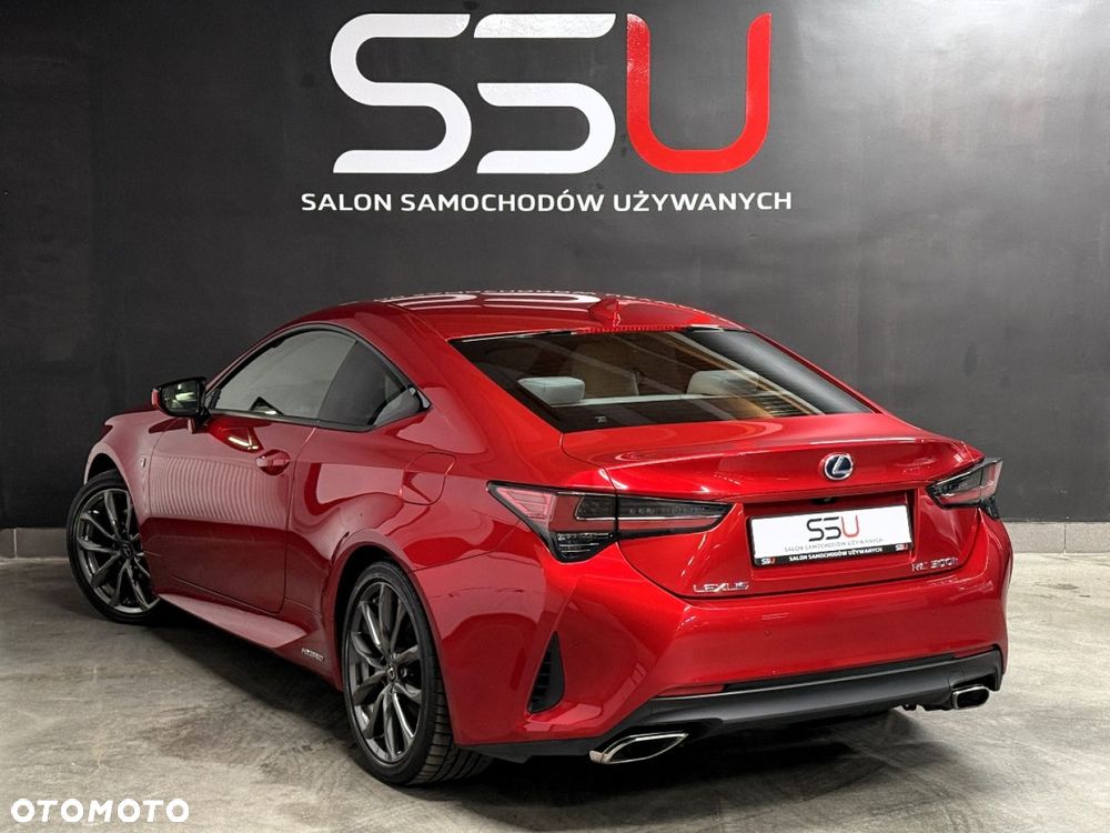 Lexus RC 300h F Sport - 4