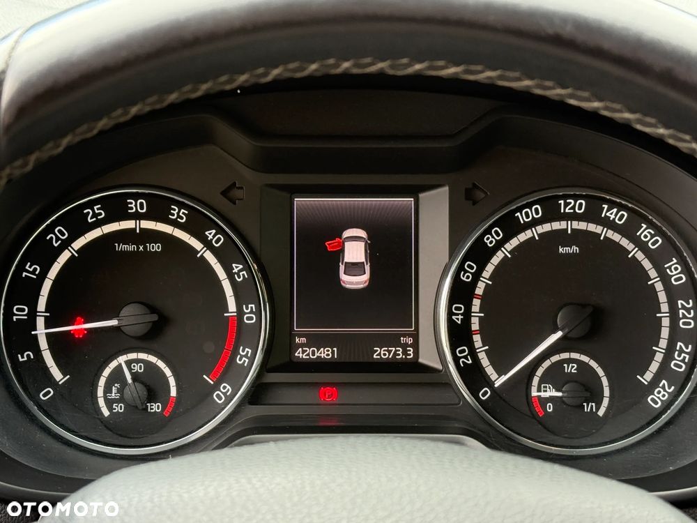 Skoda Octavia 2.0 TDI RS - 12