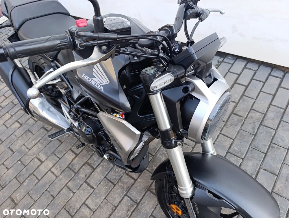 Honda CB - 27