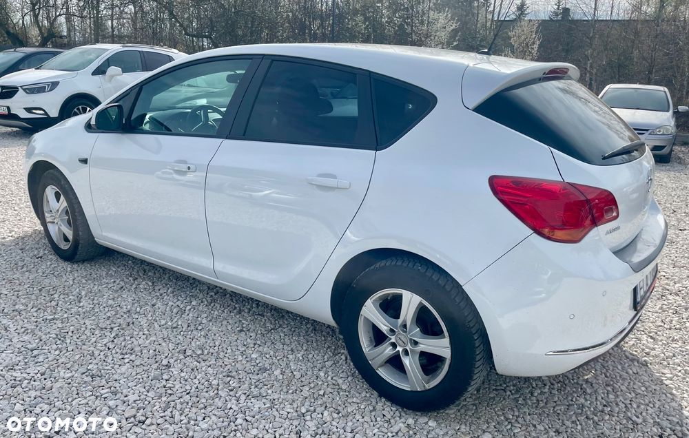 Opel Astra 1.6 D Start/Stop Active - 14