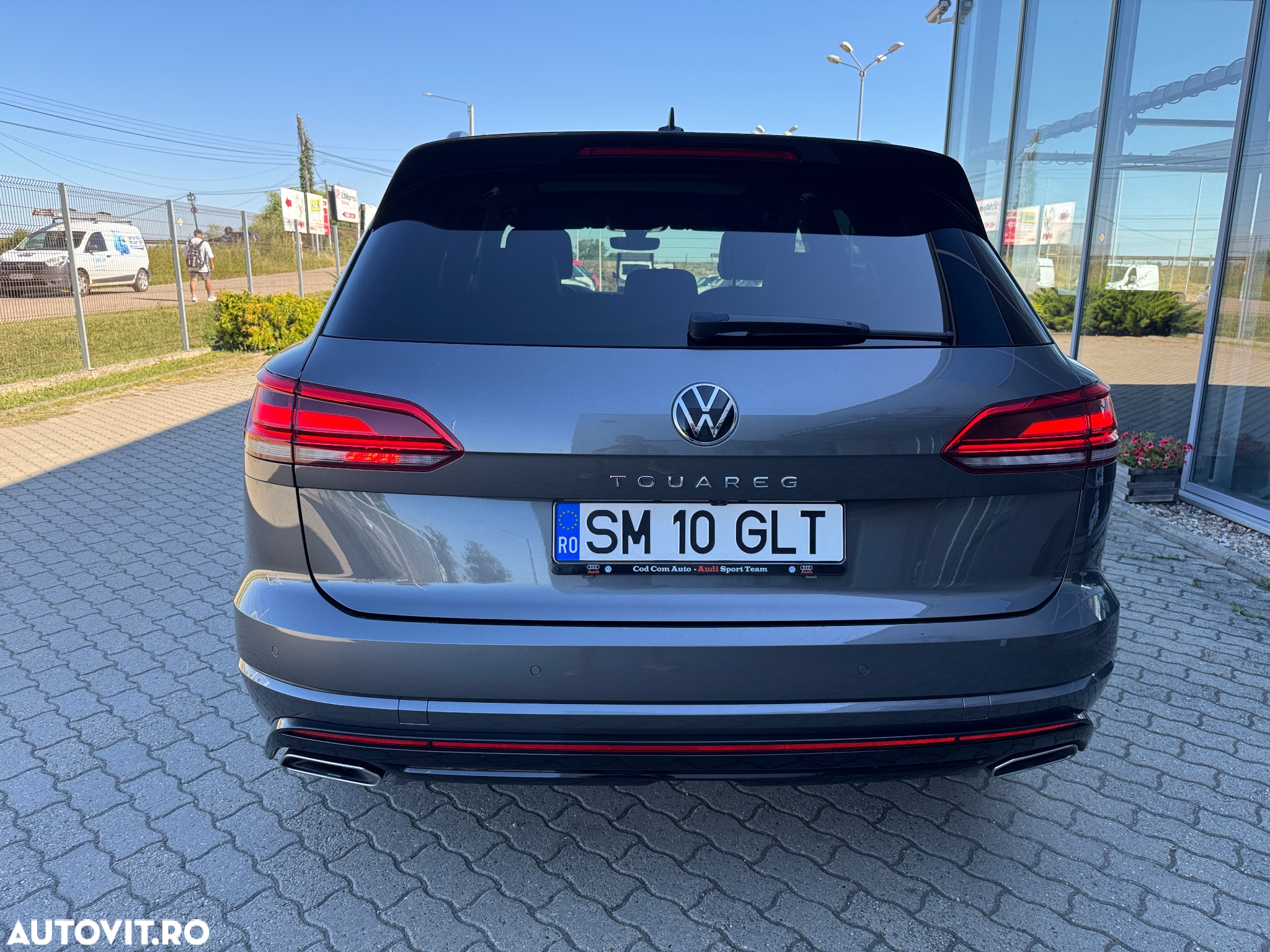 Volkswagen Touareg V6 TSI 4MOTION R-Line - 5