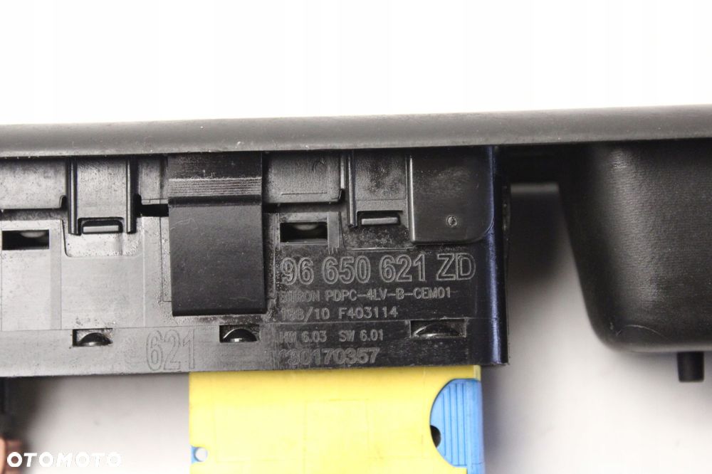 peugeot 5008 i 09r- panel sterowania szyb 96650621zd - 5