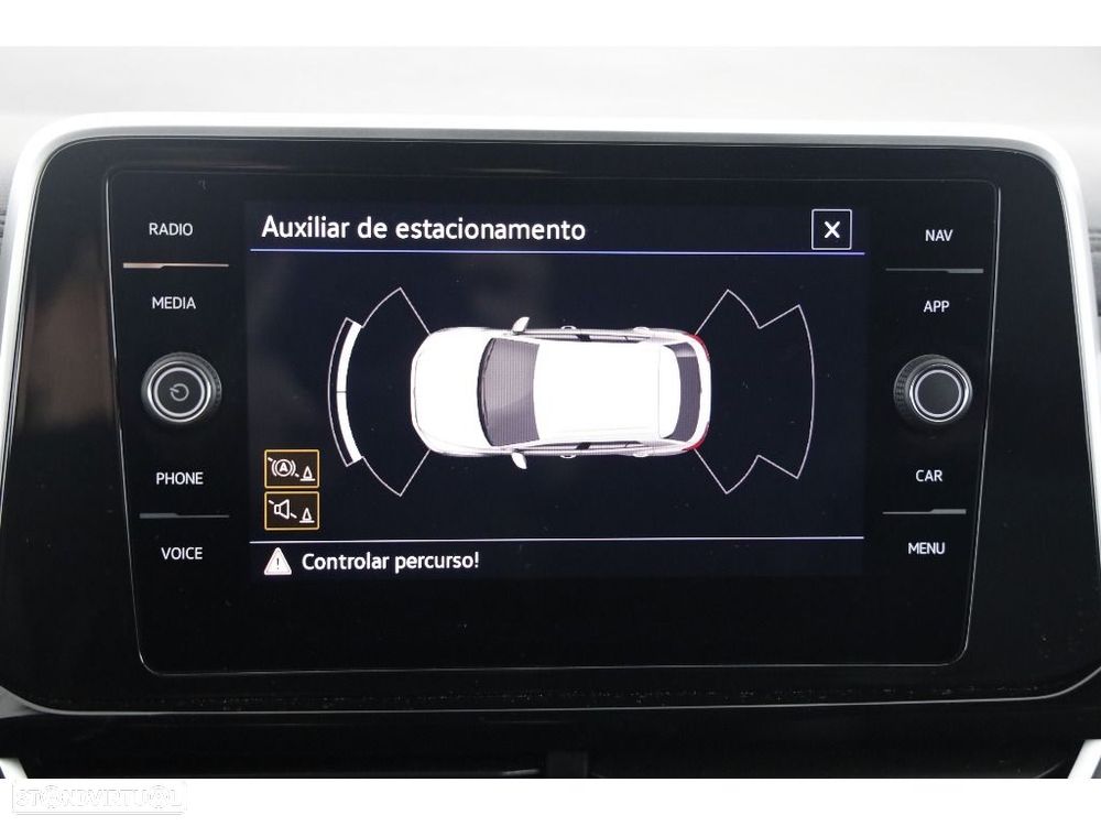 VW T-Roc 1.0 TSI Urban - 23