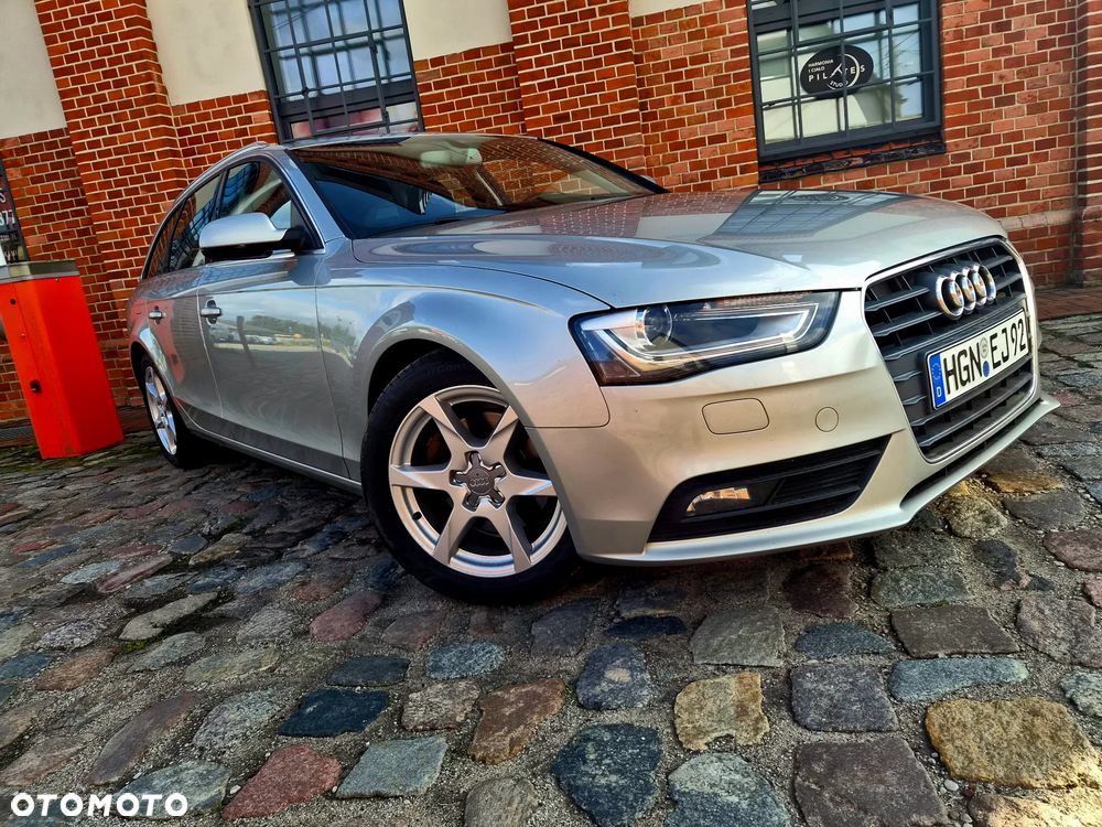 Audi A4 Avant - 11
