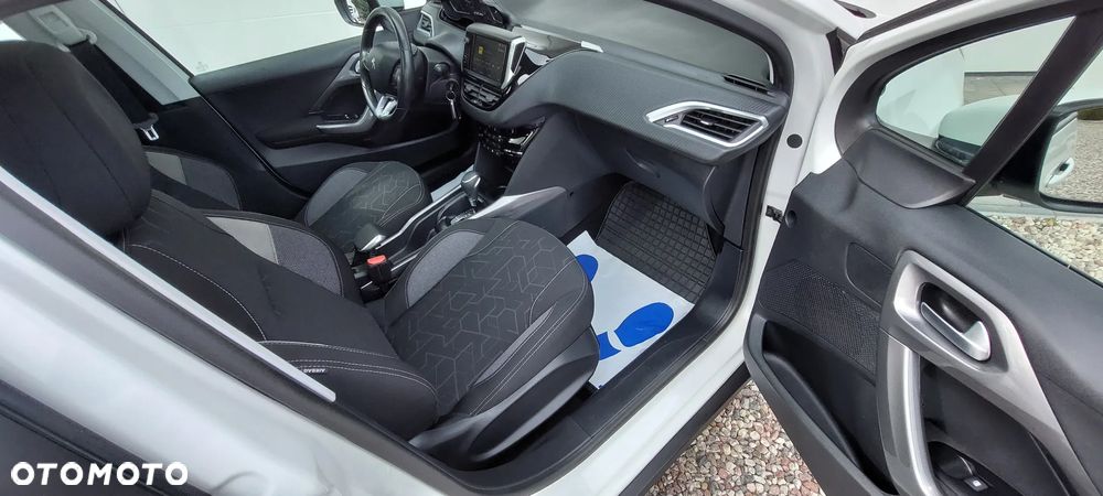 Peugeot 2008 PureTech 110 Stop&Start EAT6 Active - 29