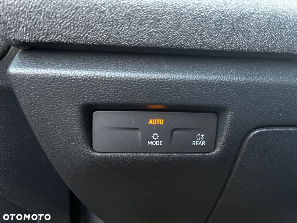 Volkswagen Passat - 20