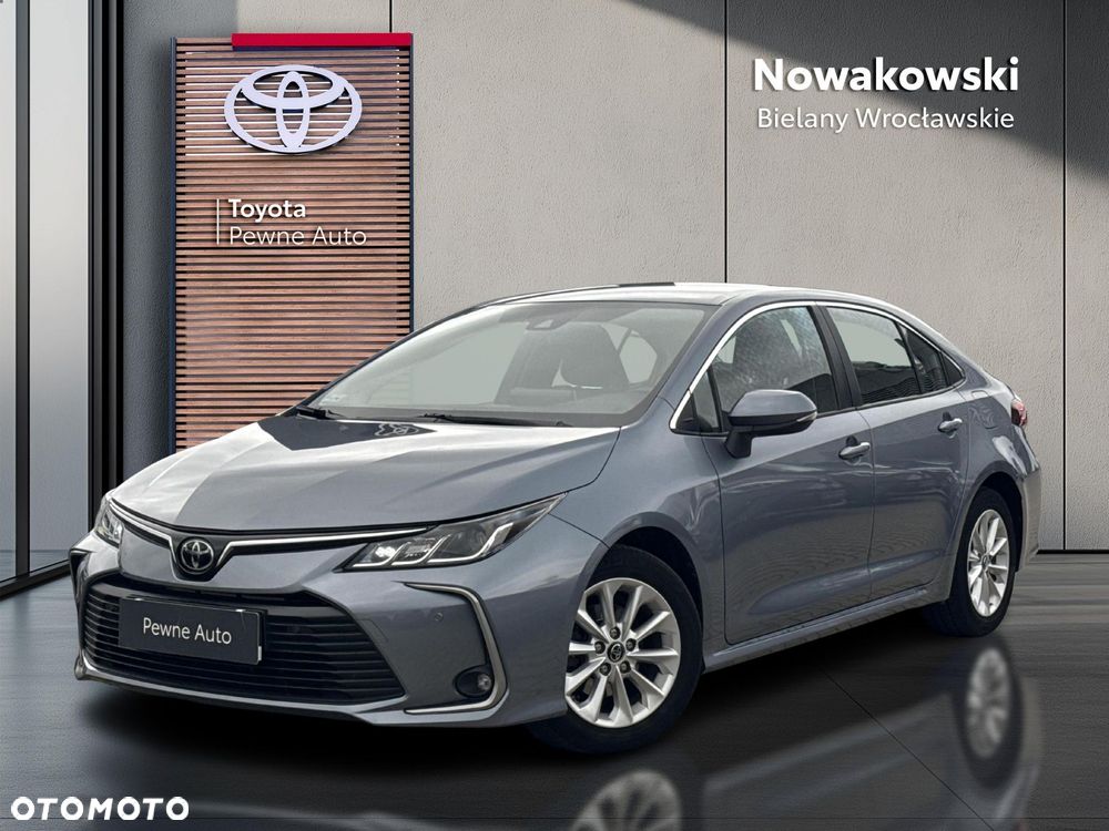 Toyota Corolla - 1