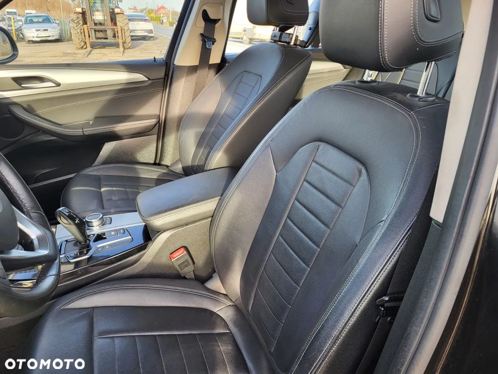 BMW X3 xDrive30i Advantage sport - 19