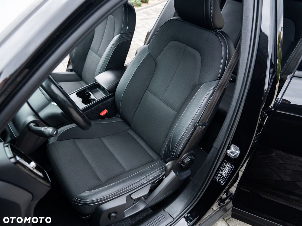 Volvo XC 40 D3 Momentum Pro - 26