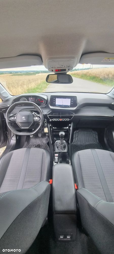 Peugeot 208 - 19