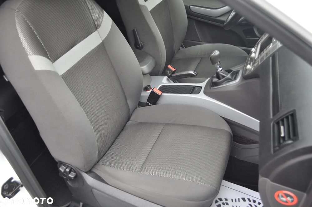 Ford Kuga 2.0 TDCi 2x4 Titanium - 23