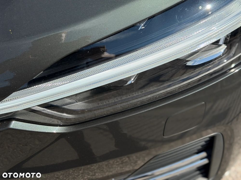Volvo XC 60 B4 B Momentum Pro - 39