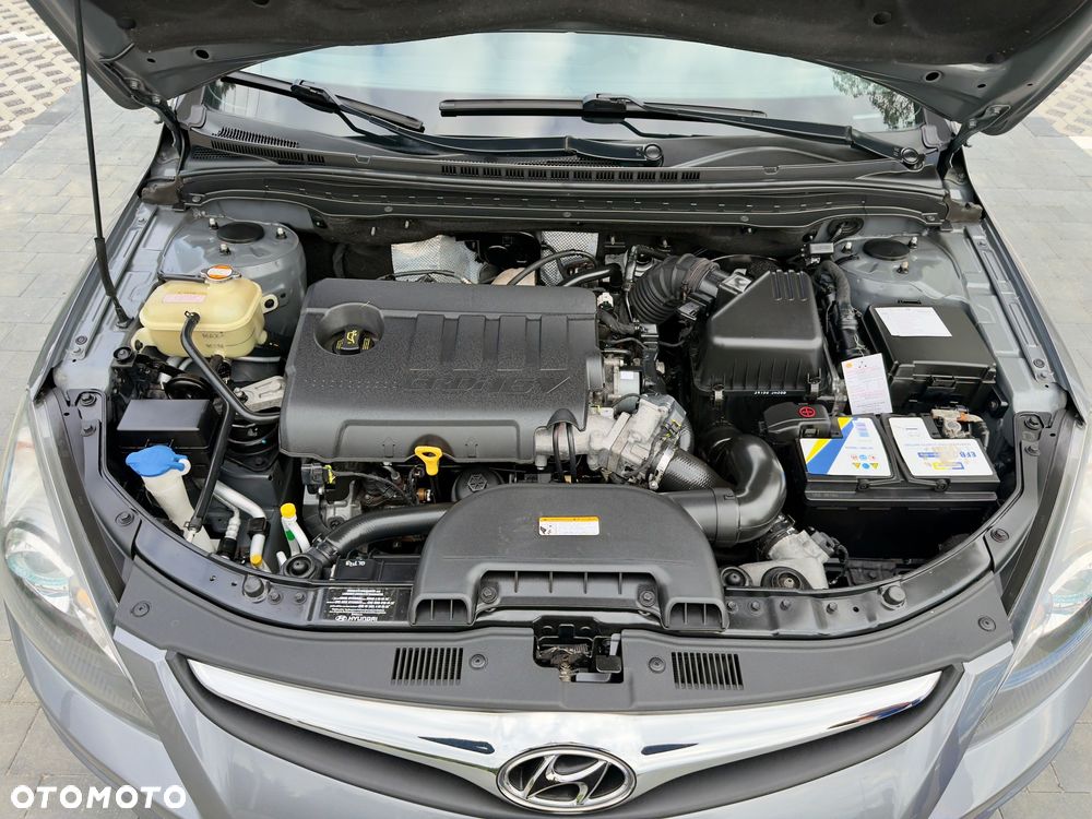 Hyundai i30 1.6 CRDi Blue Comfort - 22