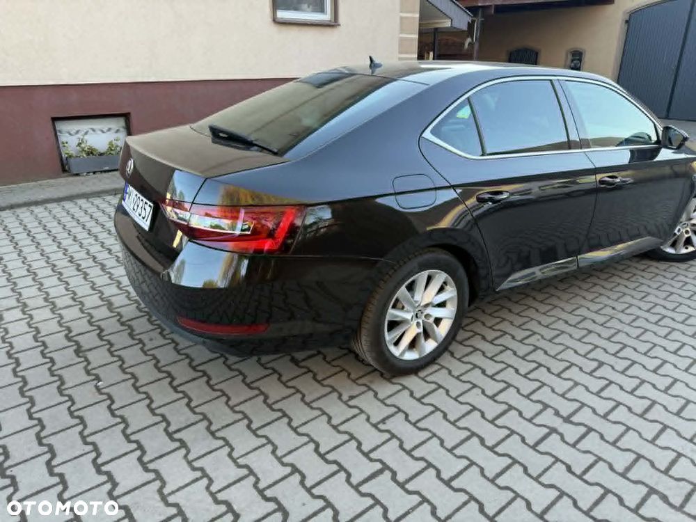 Skoda Superb 1.4 TSI ACT DSG Style - 5