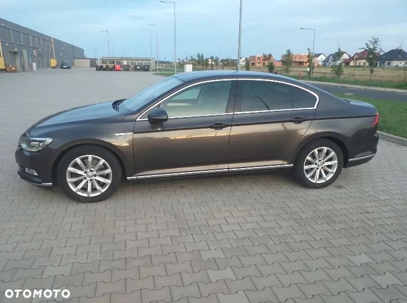 Volkswagen Passat 2.0 TDI Bi-Turbo BMT 4Mot Highline DSG - 1