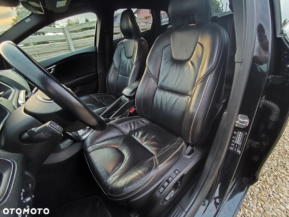 Volvo V40 D2 R-Design Summum - 11