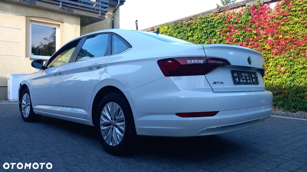 Volkswagen Jetta - 17