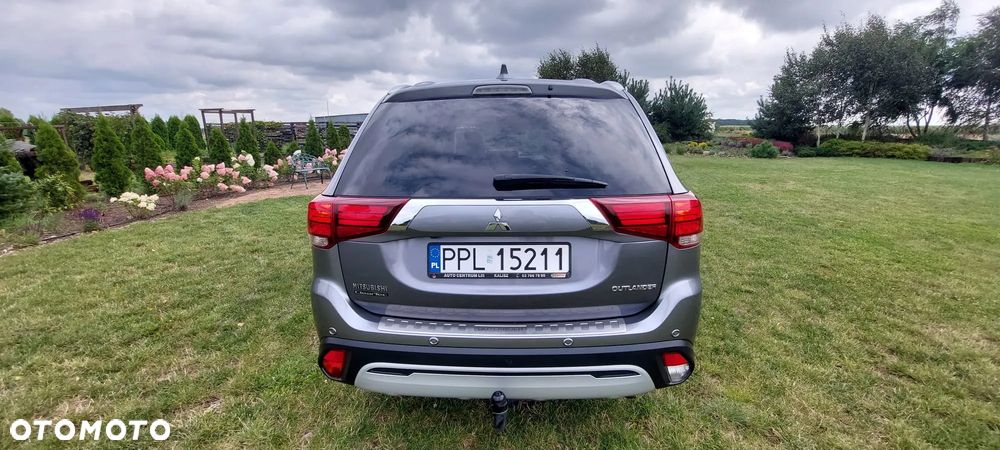 Mitsubishi Outlander 2.0 Intense Comfort 4WD CVT - 24