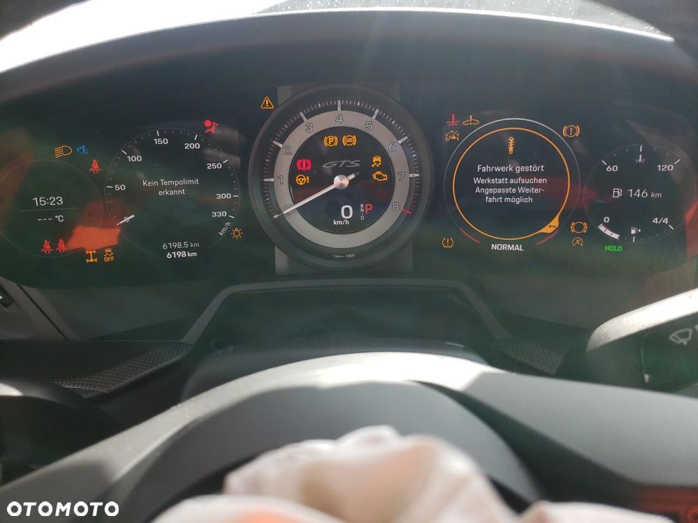 Porsche 911 Carrera 4 GTS PDK - 8