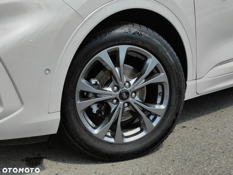 Ford Kuga - 11