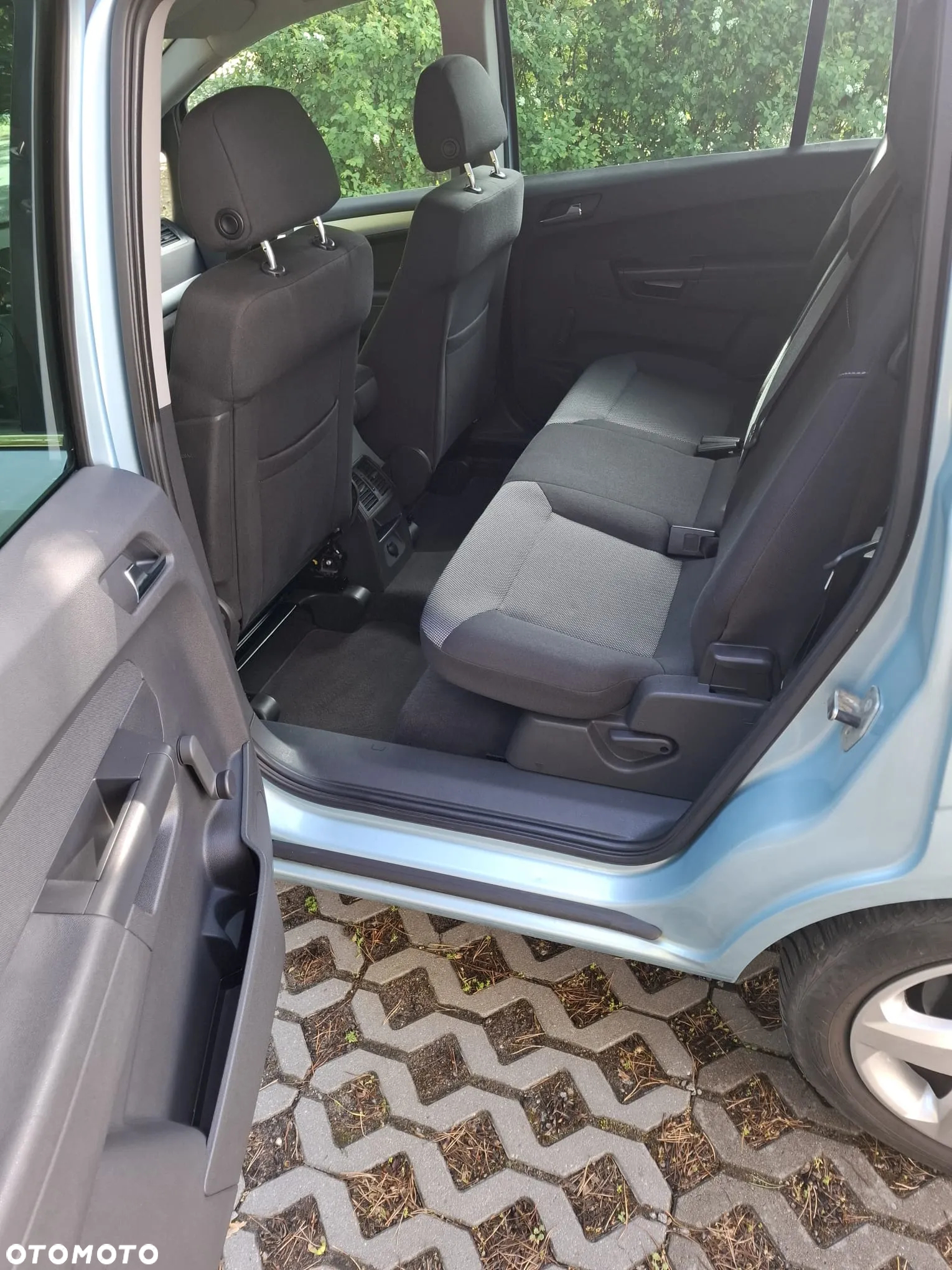Opel Zafira 1.6 - 21
