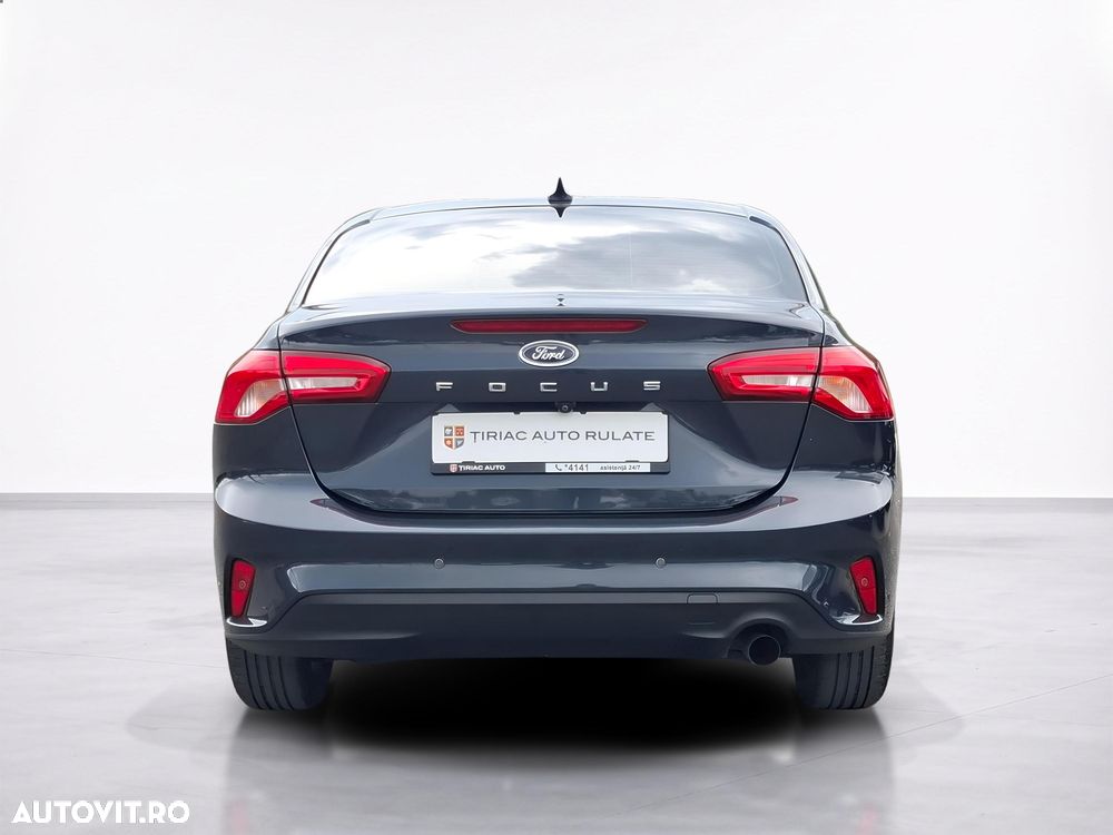 Ford Focus - 5