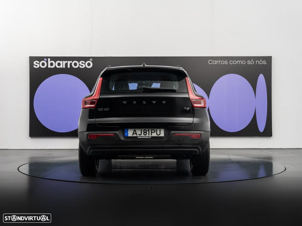 Volvo XC 40 1.5 T2 Momentum Core - 5