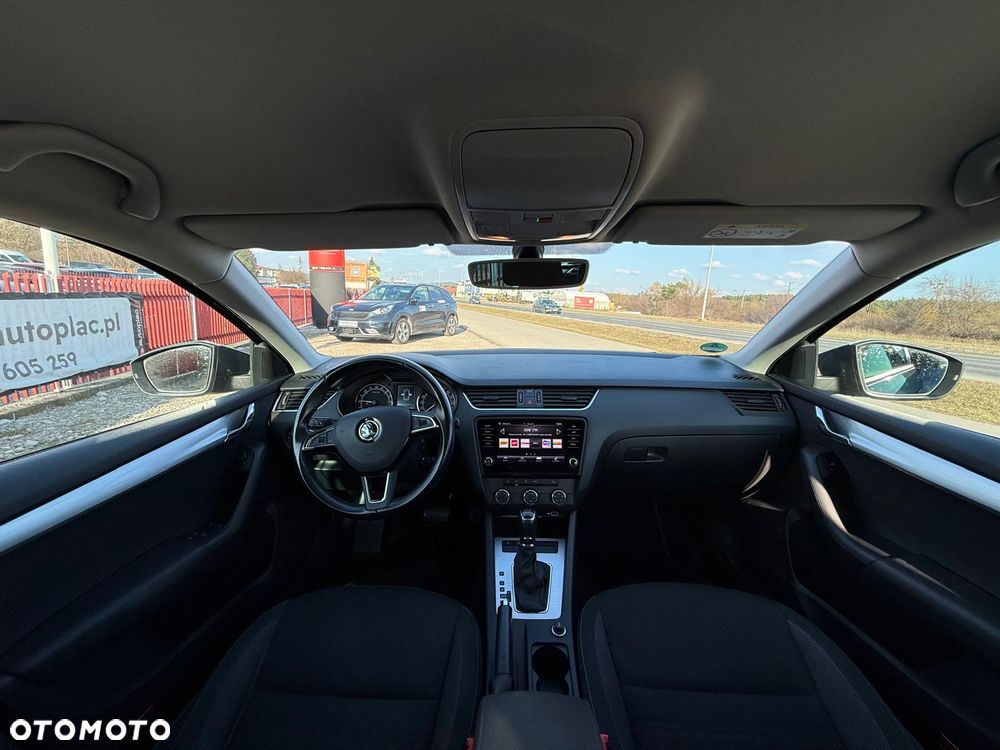 Skoda Octavia 1.6 TDI DSG Style - 11