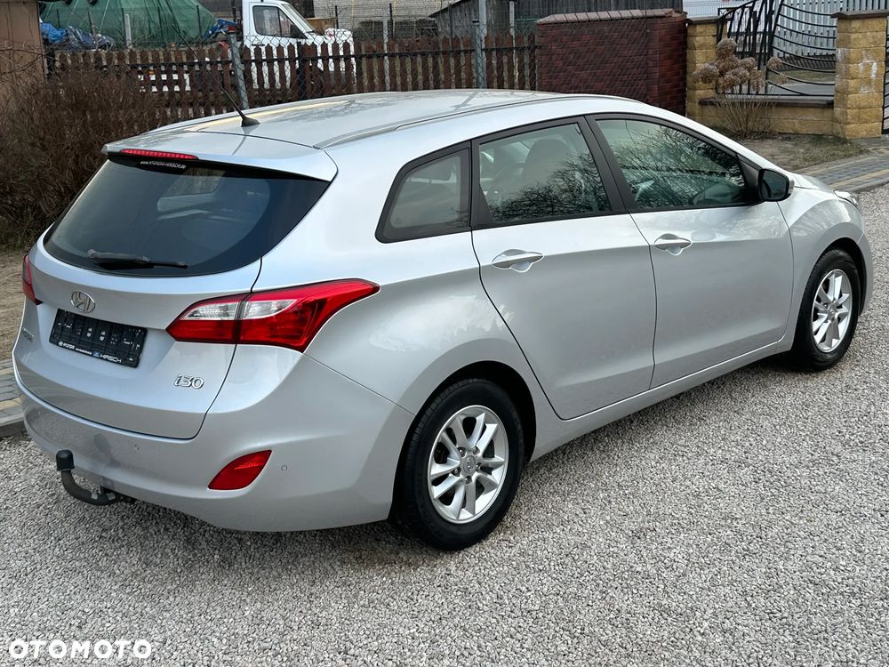 Hyundai i30 i30cw 1.6 CRDi Trend - 16