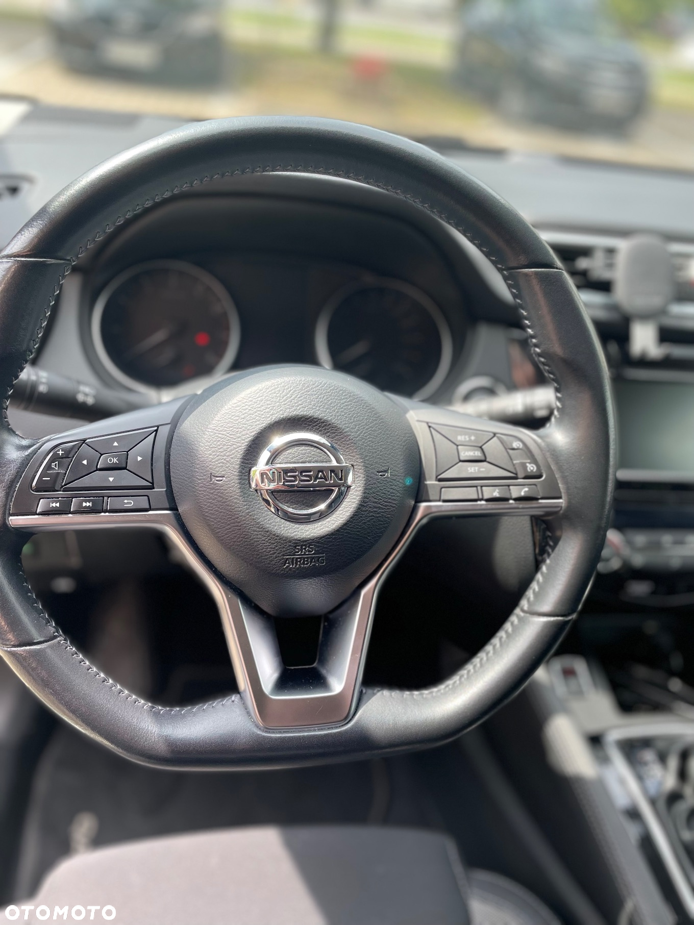 Nissan Qashqai 1.3 DIG-T N-Connecta DCT - 12