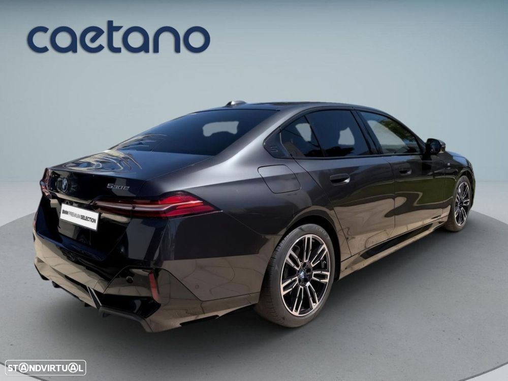 BMW 530 e Pack Desportivo M - 7