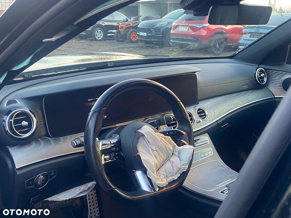 Mercedes-Benz Klasa E 220 d 4-Matic AMG - 14