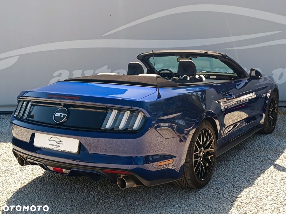 Ford Mustang - 16