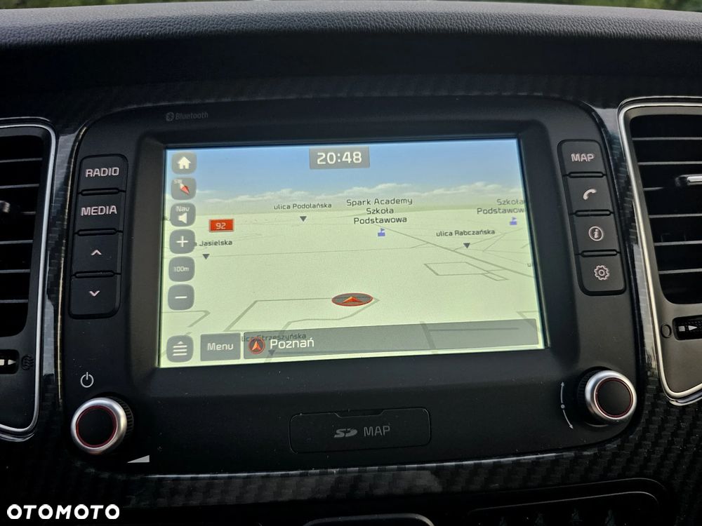 Kia Carens 1.6 GDI L - 26