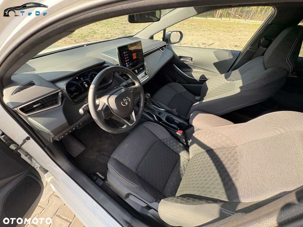 Toyota Corolla 1.8 Hybrid Executive - 23
