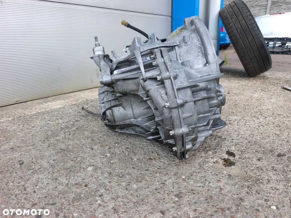 Skrzynia biegów Renault Trafic 2.0 320105040r PF6082 2019-2026 - 4