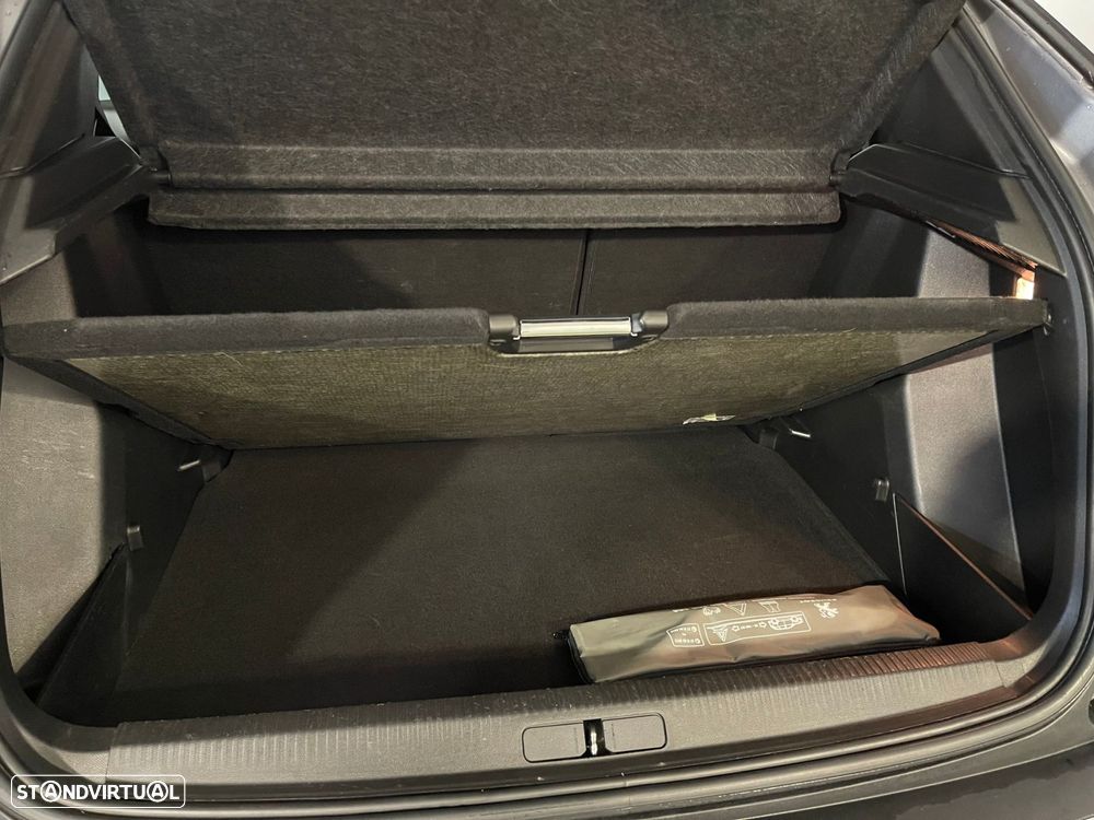 Peugeot 2008 1.5 BlueHDi Allure - 31