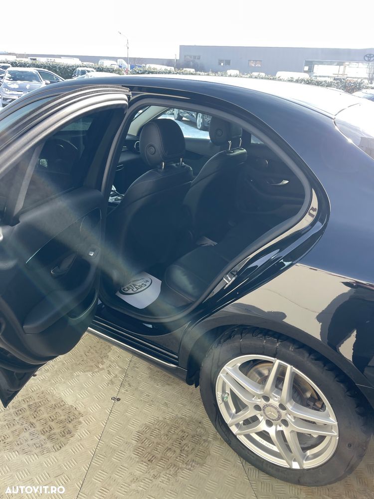 Mercedes-Benz C - 27