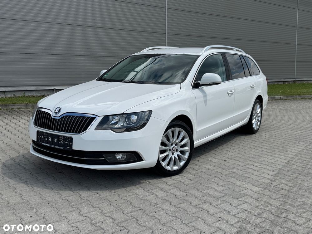 Skoda Superb 2.0 TDI Elegance DSG - 2