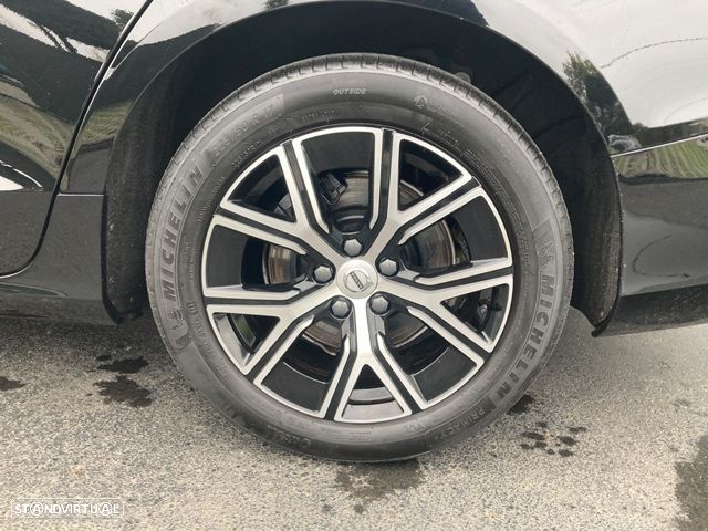 Volvo V60 B3 B DKG Core - 11